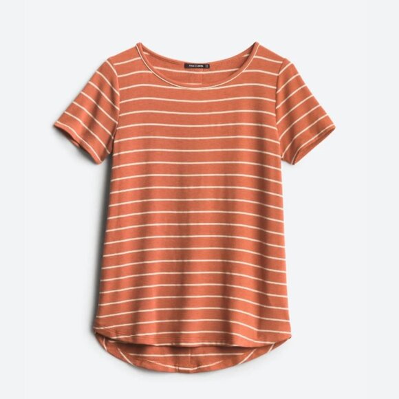 Pink Clover Daisee Button Back Detail Knit Tee - Picture 1 of 4